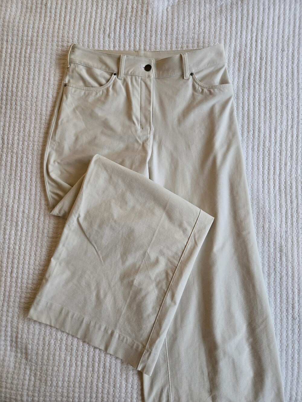 lululemon athletica Wide Leg Pants in Light Cream